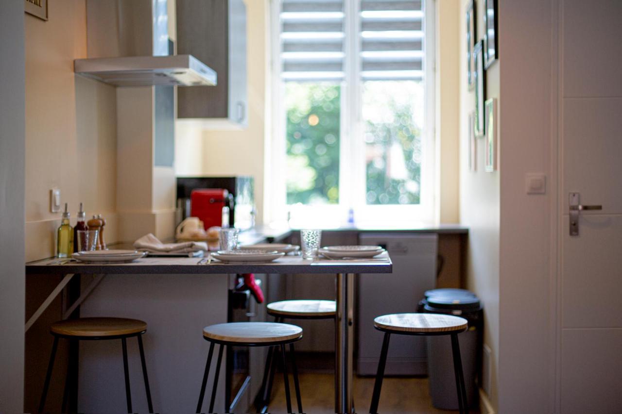 Ideal Pro & Couple - 2 Logements Theme Boho Chic Rdc & Dandy 1Er Etage - Quartier Calme - Jardin - Wifi Hd - Smart Tv - Parking Gratuit - Proche Centre & Transports - Ask Home Valenciennes Exterior foto